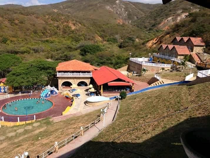 Complejo Turístico Interpark en la vía a Cubiro